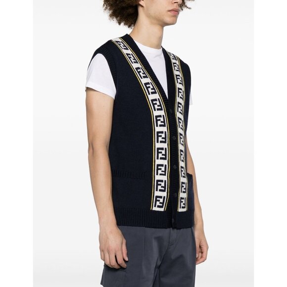 NWT Fendi Logo Intarsia Button-Up Vest Sweater Blue FF Virgin wool 100% Sz 50 - Picture 2 of 10